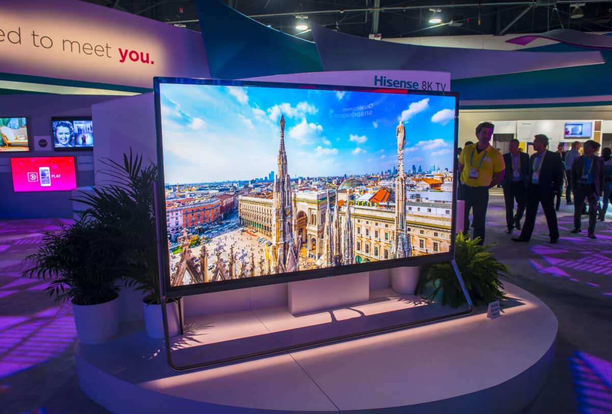 LG A2 vs Hisense U8H