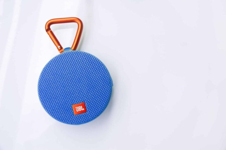 JBL Clip 4 vs Clip 3: 4 Key Differences and Comparison