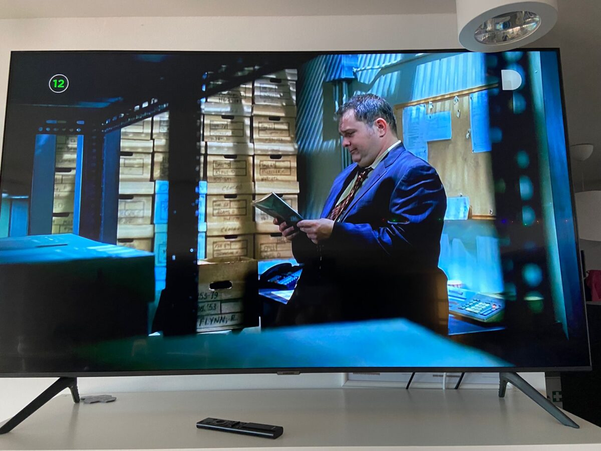 Turn on Samsung TV without remote