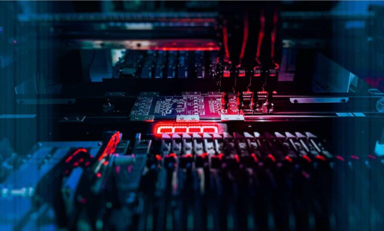 (SMT) Surface-Mount Technology: Meaning, Definition, and Examples