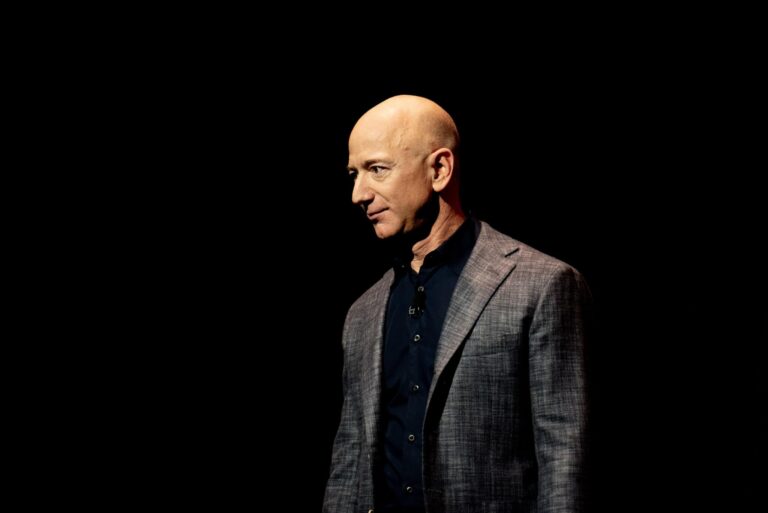 What is Jeff Bezos’ IQ? Is He the Smartest Person Ever?