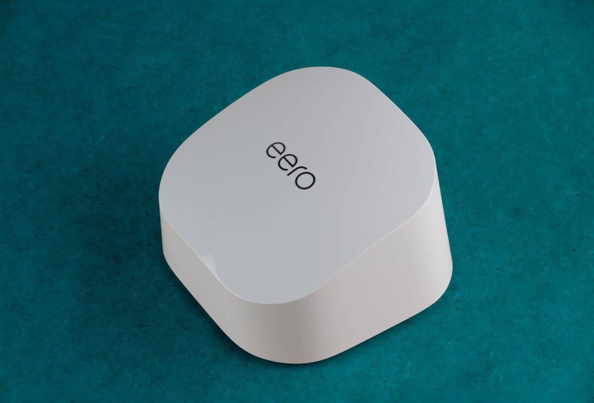 White eero mesh wifi on a table
