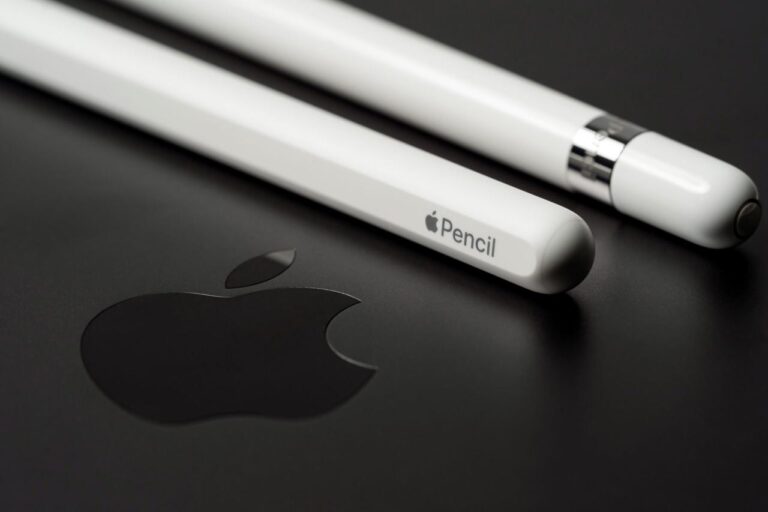 Logitech Crayon vs Apple Pencil: 6 Key Differences and Which Is Better