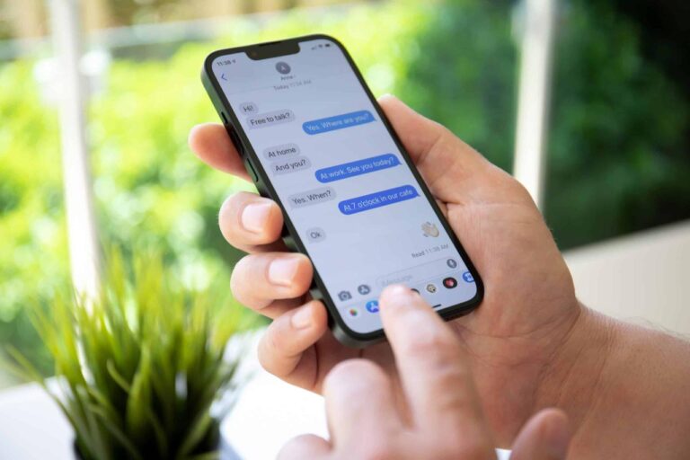 How to Unsend an iMessage (with Photos)