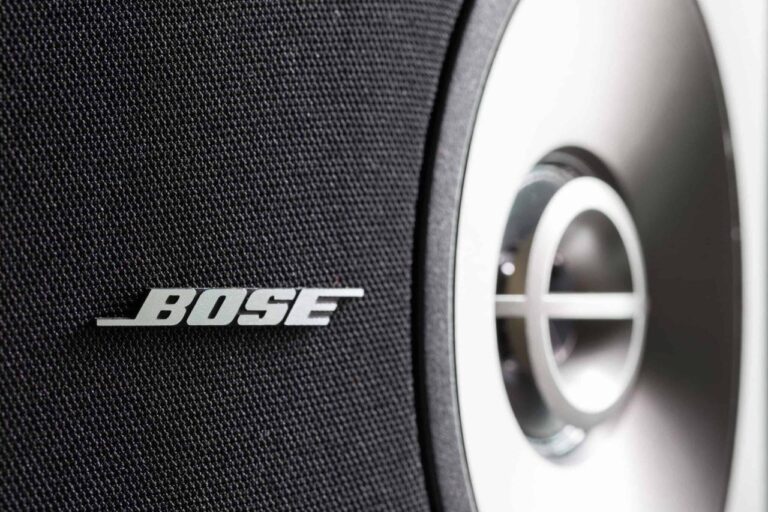 Sonos vs Bose: Which Speaker Brand Is Best?