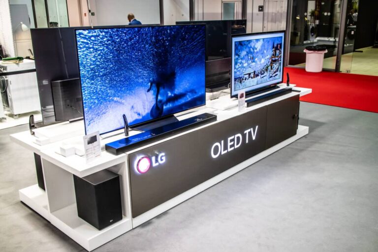 12 Reasons to Buy an OLED TV Today