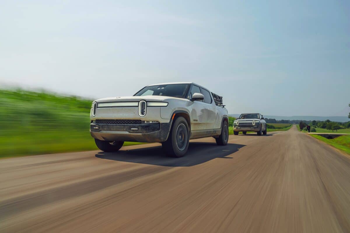 silverado ev vs rivian r1t