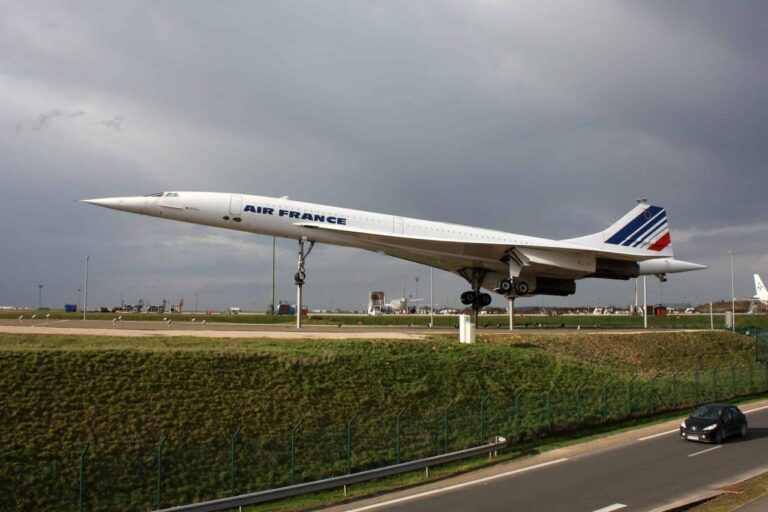 Why Did The Supersonic Concorde Fail?
