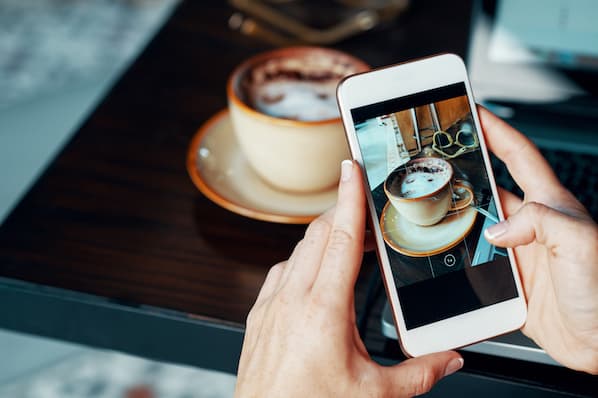 The Complete Guide to Converting Between PNG and JPG Image Formats
