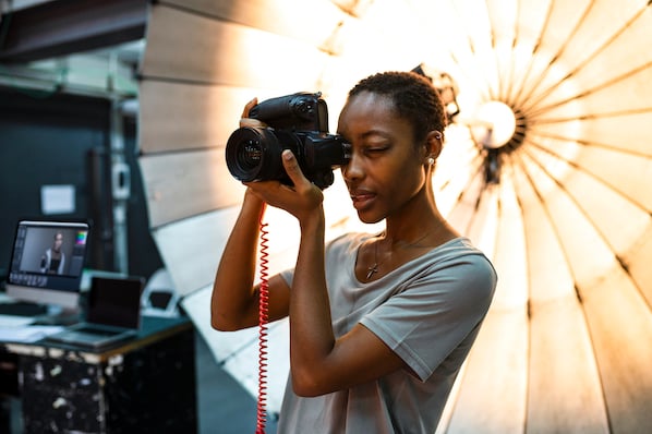 The Beginner&lsquo;s Guide to Product Photography [Tutorial + Examples]