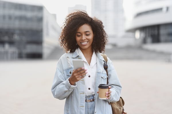 81 Social Commerce Stats Marketers Need to Know in 2023