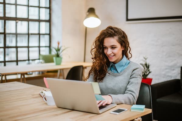 5 Secrets to Creating Social Media Cards That Drive Massive Clicks in 2024