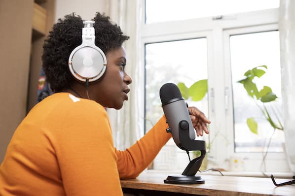 The Ultimate Guide to Starting a Successful Podcast in 2024