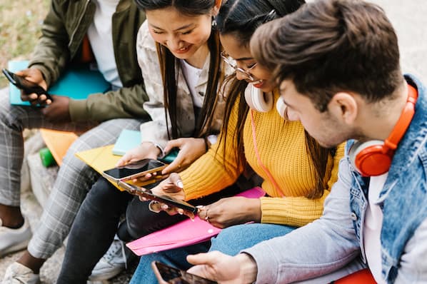TikTok&lsquo;s Takeover: How the App is Conquering Social Media and Transforming Entertainment