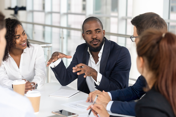 Traditional Marketing vs Digital Marketing: Why Not Both?