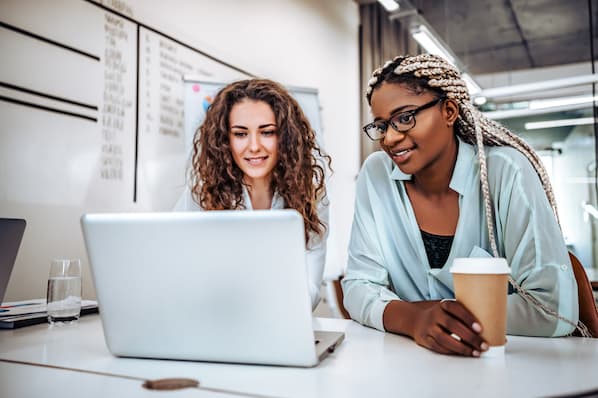 The Complete Guide to Mastering Your YouTube Comments in 2023