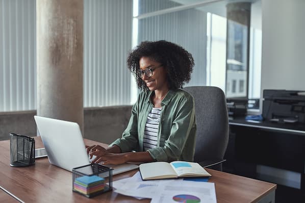 How to Use Battle Cards to Supercharge Your Sales Process [Free Templates]