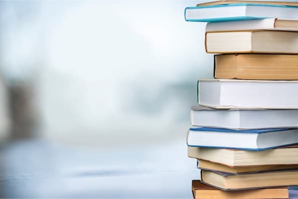 31 Must-Read Books for Aspiring CEOs and Entrepreneurs to Become Extraordinary Leaders