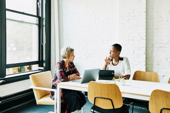 Consultants vs Contractors: Navigating the Crucial Differences