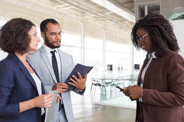 How to Plan the Perfect Customer Visit in 2024 [+ Detailed Agenda Template]