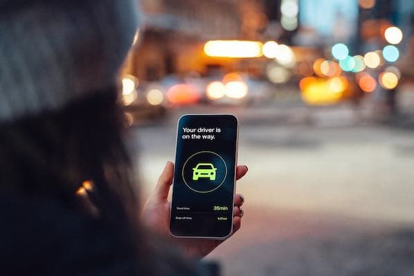 Dynamic Pricing: The Complete Guide to Maximizing Profits in an On-Demand Economy