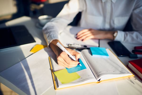 The Sales Script Is (Mostly) Dead: 2 Tricks for Better Interactions