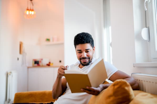 31 Books Every Entrepreneur Needs to Read in 2024