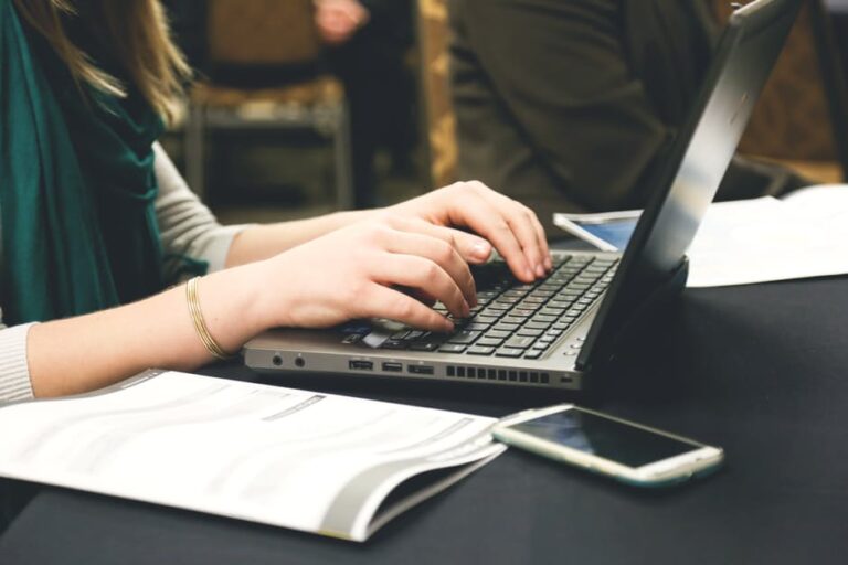 Mastering Information Extraction: A Deep Dive into Python&lsquo;s Regular Expressions