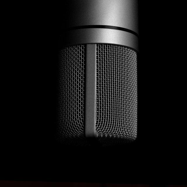 Navigating the Digital Knowledge Frontier: Your Comprehensive Guide to Data Science and AI Podcasts in 2024