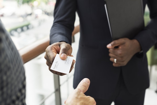 15 Creative Real Estate Business Card Ideas to Make You Stand Out in 2024