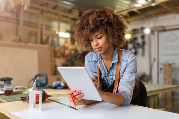 Self-Employment in 2024: Hot Jobs and Success Tips for Being Your Own Boss