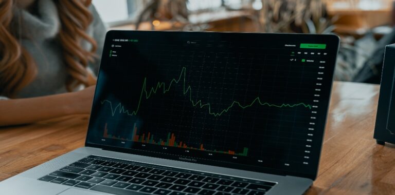 End-to-End Predictive Analysis on Zomato: Unveiling the Technological Symphony of Food Delivery