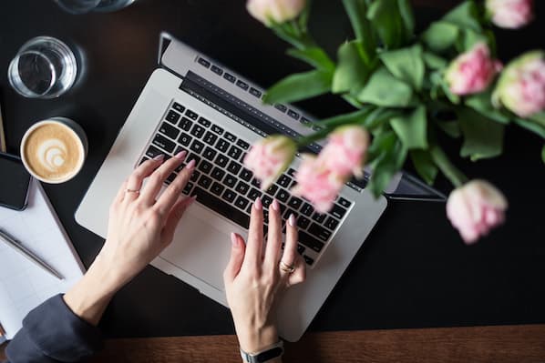 20 Creative Spring-Themed Sales Email Templates to Use in 2024