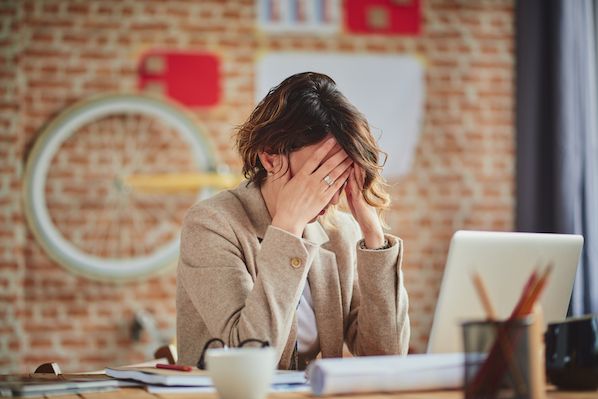 8 Confident Alternatives to the Phrase That Poisons Your Sales Emails