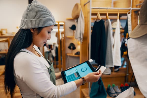 The Complete Guide to ACH Payments in 2024: How They Work, Benefits, and Getting Started