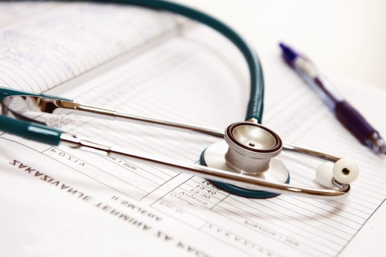Revolutionizing Healthcare: A Deep Dive into Machine Learning&lsquo;s Transformative Power