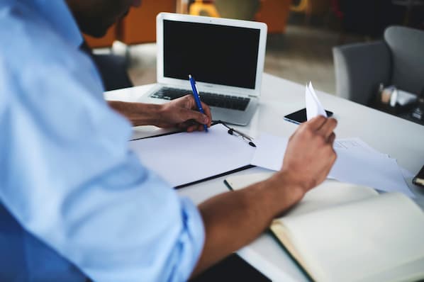 Why Salespeople Must Think Like Entrepreneurs to Dominate Their Market
