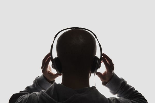 11 Best Wireless Headsets to Power Your Call Center in 2024