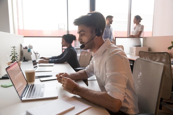 7 Common Contact Center Problems and How to Solve Them in 2024