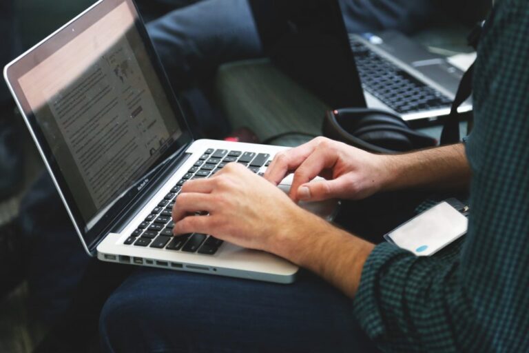 Mastering Metadata: A Data Engineer&lsquo;s Journey with AWS Glue
