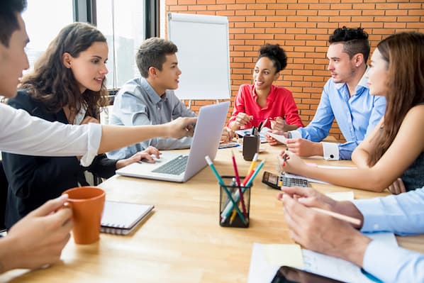 How a Customer-Centric Culture Boosts Employee Retention: What the Research Says