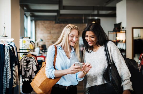 Customer Experience vs Customer Service: Why You Need Both to Thrive in 2024 and Beyond