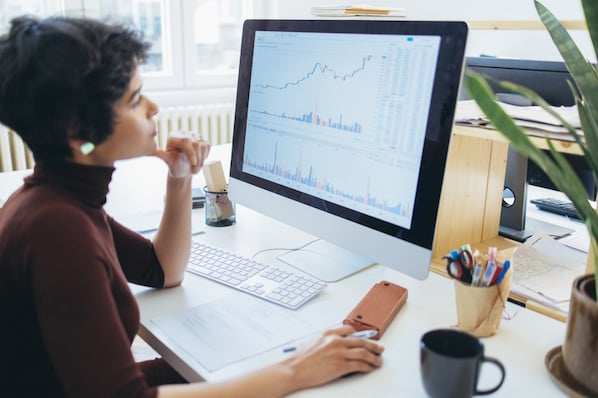 Customer Loyalty Analytics: 6 Proven Metrics to Skyrocket Retention & Revenue