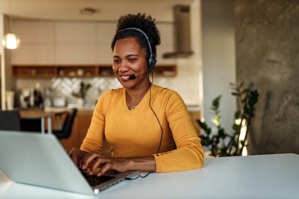 12 Compelling Reasons to Launch Your Career in Customer Support