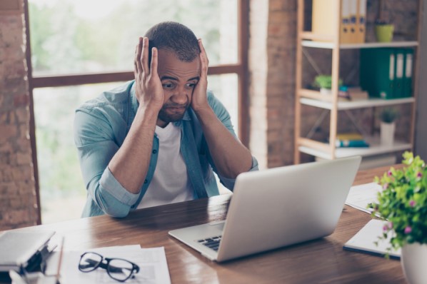 What Is Live Chat? (& Why Your Customers Demand It)