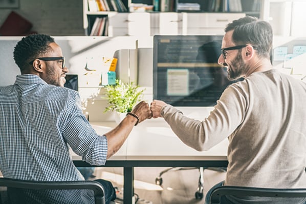 How to Ask for a Referral From a Client [+ Best Email Templates]