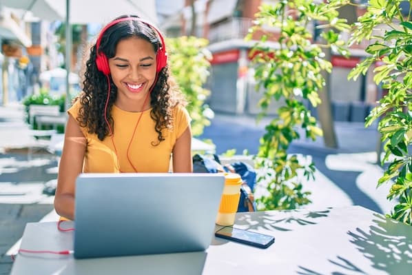 How to Create a Thriving Forum Website for Your Business in 2024