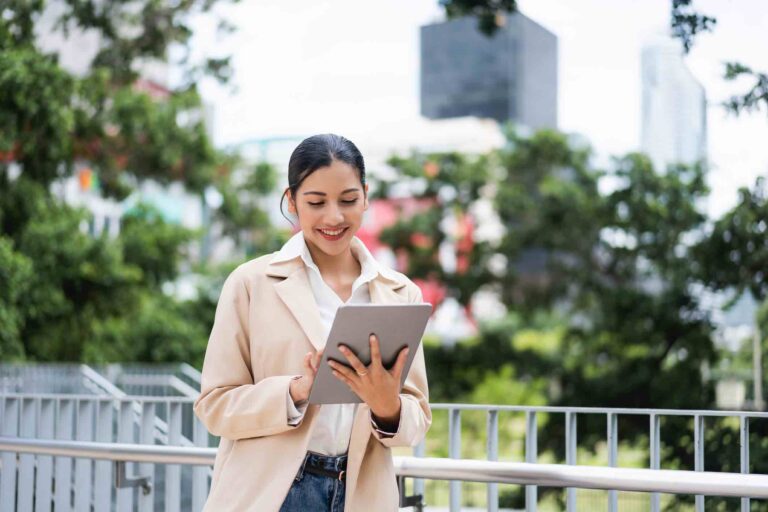 SurveyMonkey vs Qualtrics: An In-Depth Comparison for 2024