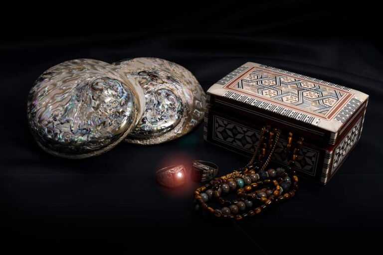 18 Most Valuable Antique Jewelry List: A Collector&lsquo;s Guide to Fine and Costume Treasures