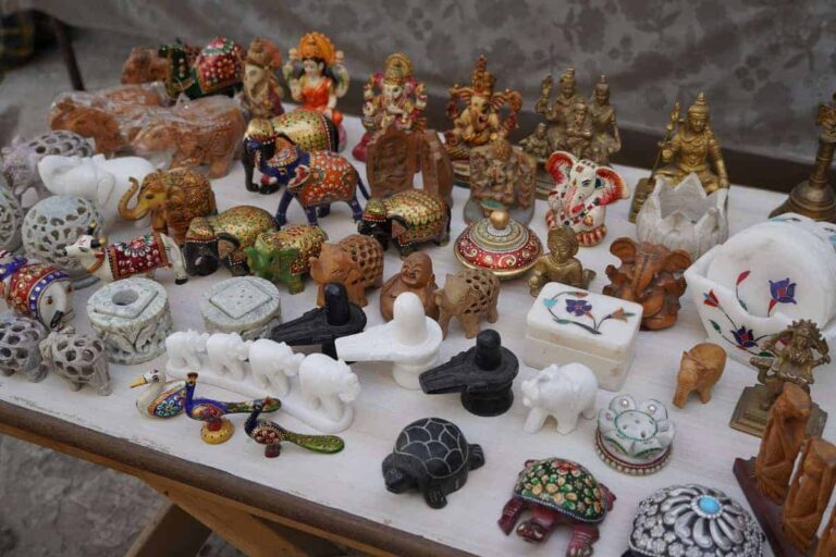 Most Valuable Rare Royal Doulton Figurines: A Collector&lsquo;s Guide to Investment-Grade Pieces